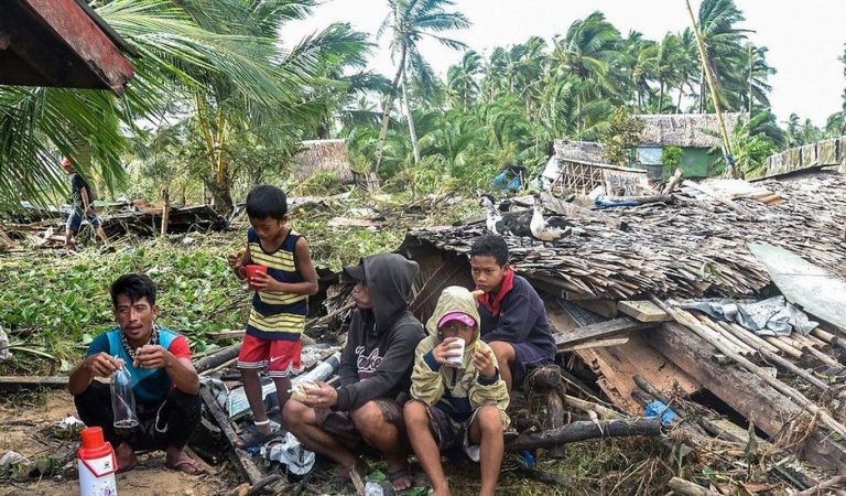 XIAOMI Donates USD 200,000 to Typhoon Rai Relief Efforts