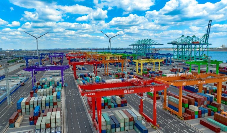 Smart Terminals for a Greener and More Connected Port