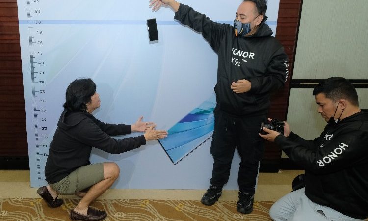 HONOR X9a 5G Torture Test at Experiential Launch Has Gone Viral!