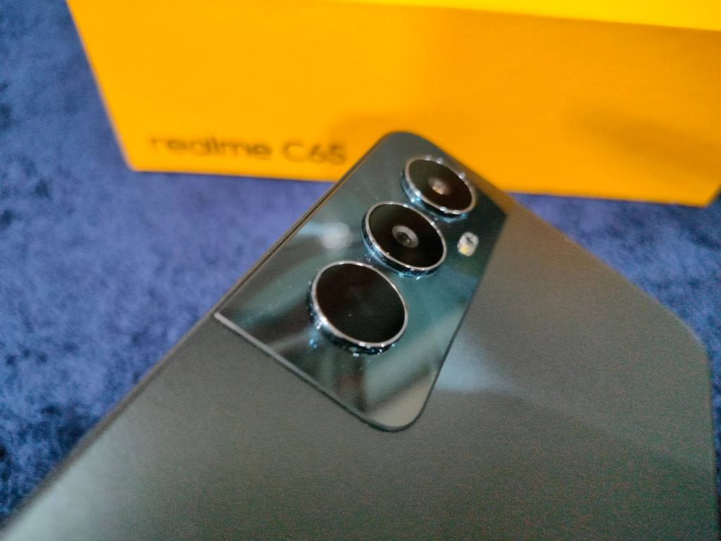 realme C65